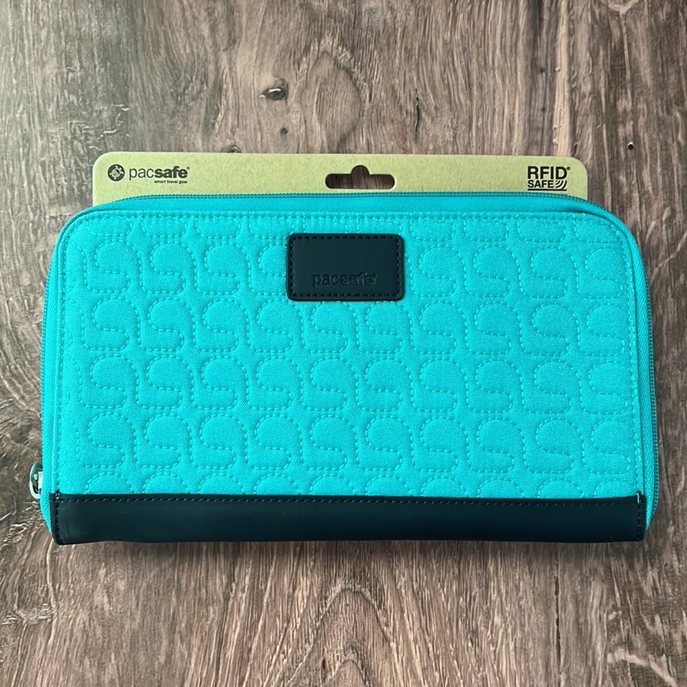 Pacsafe Turquoise RFID-Safe Quilted Travel Wallet